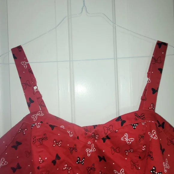 Women's Disney Red Minnie Bow Tank Top Plus Size 4X - Picture 3 of 9